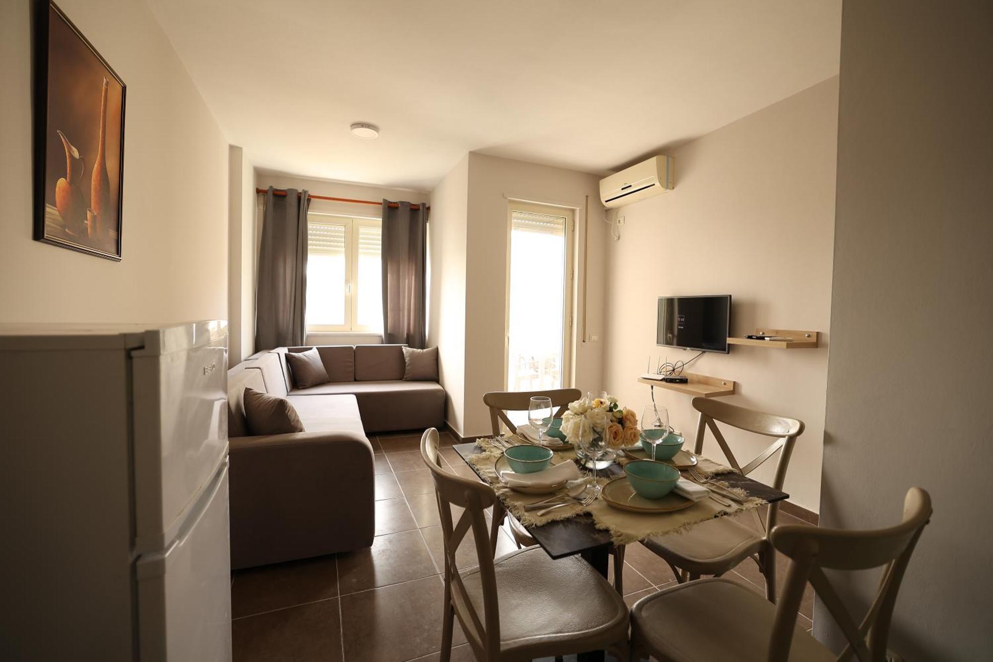 Dyrrah Seaside Apartments Durres Exterior photo